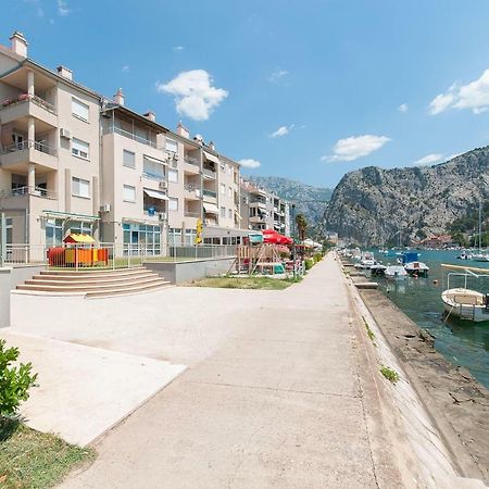 Modern New Flat Next To River Cetina Omiš Exterior foto